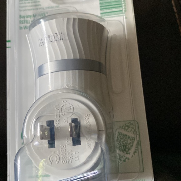 Air Wick Advanced plug in oil warmer fragrance boost button brand new - Picture 6 of 7
